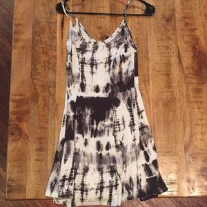 Billabong Sleeveless Black & White Tie-Dye Dress